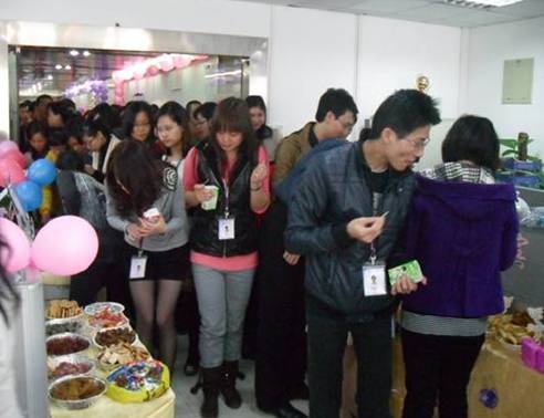 朗华供应链盛大举行建企5周年庆典 - 朗华要闻 - 深圳市朗华供应链效劳有限公司