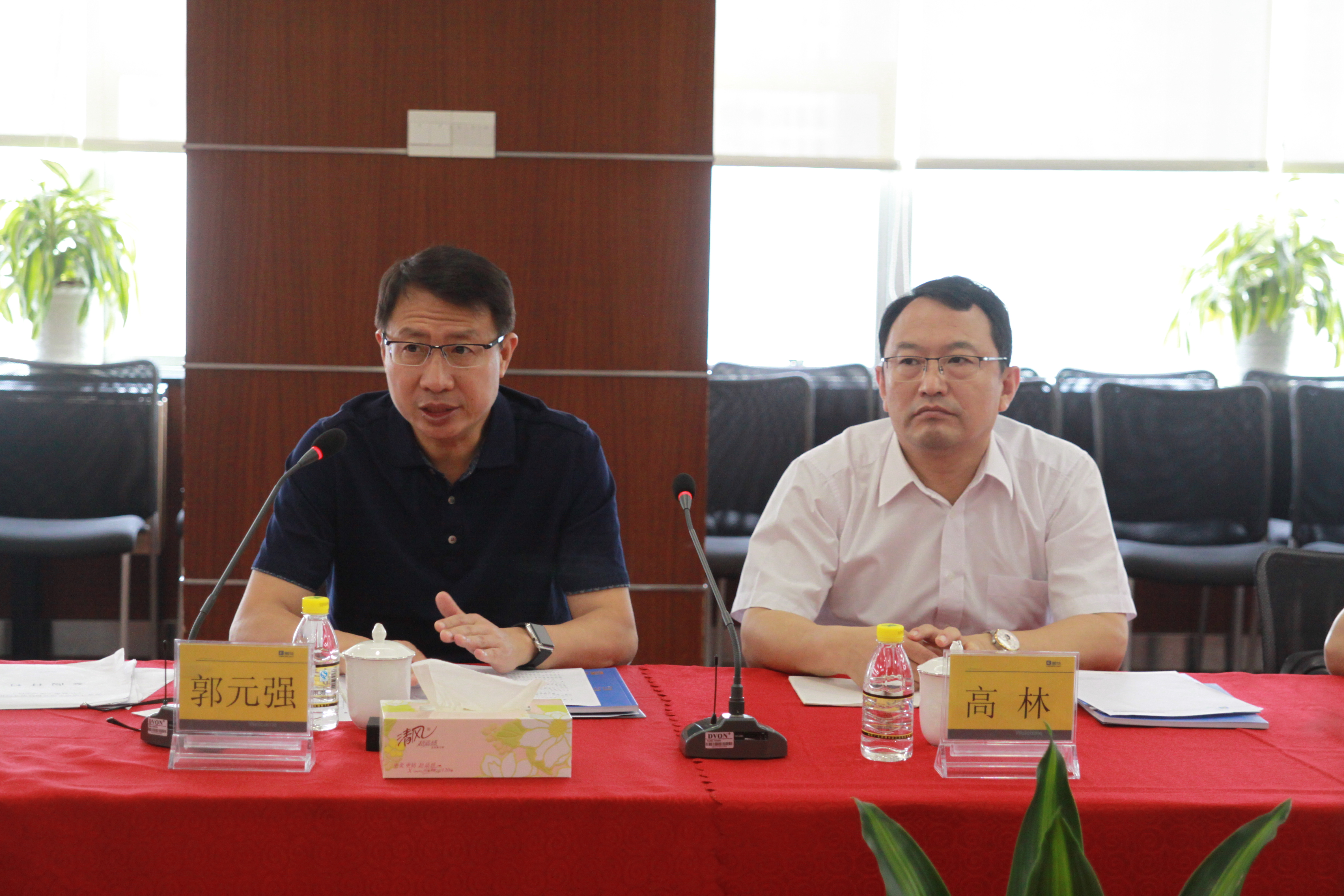 省商务厅深圳企业座谈会在朗华举行 - 朗华要闻 - 深圳市朗华供应链效劳有限公司