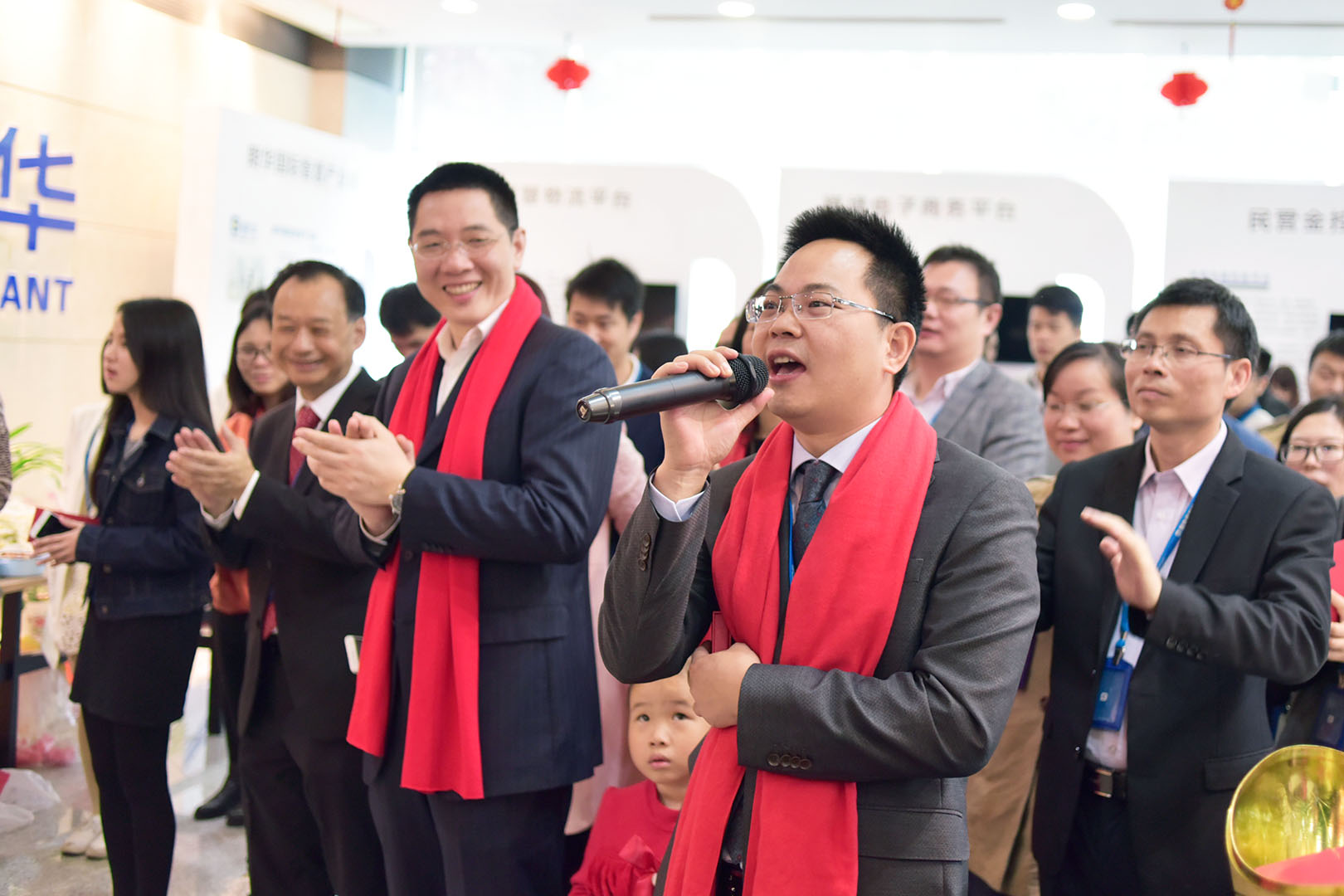 朗华2017年家乡美食分享会暨眷属开放日 - 朗华要闻 - 深圳市朗华供应链效劳有限公司
